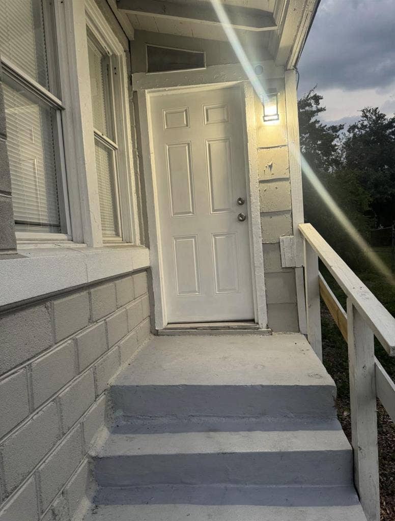 Fully furnished Room available