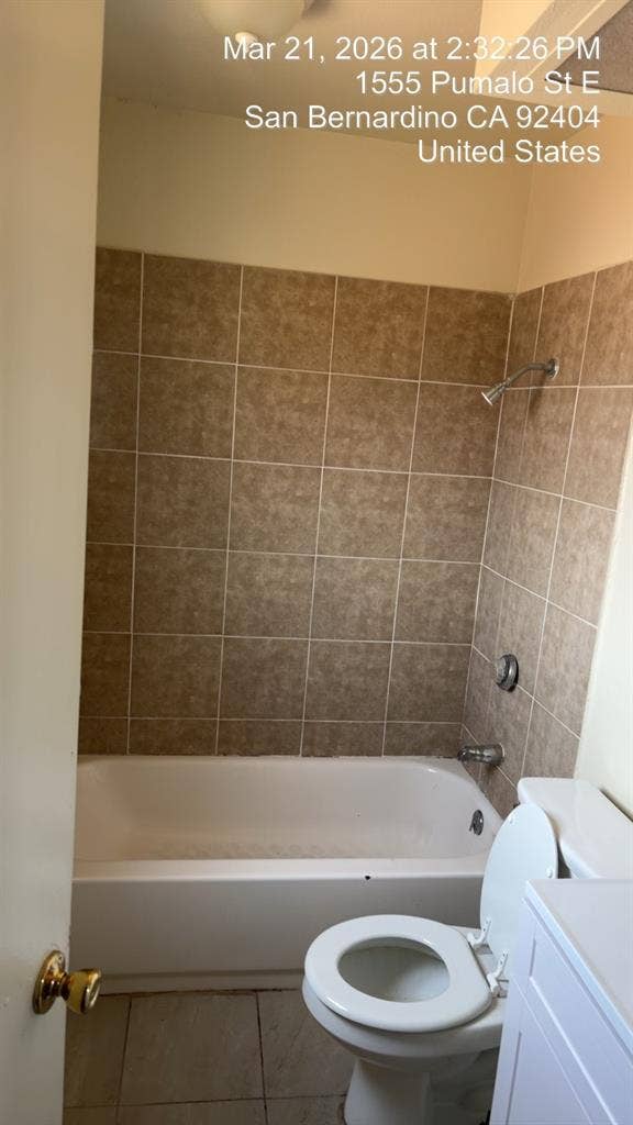 1/2 bedrooms available!!
