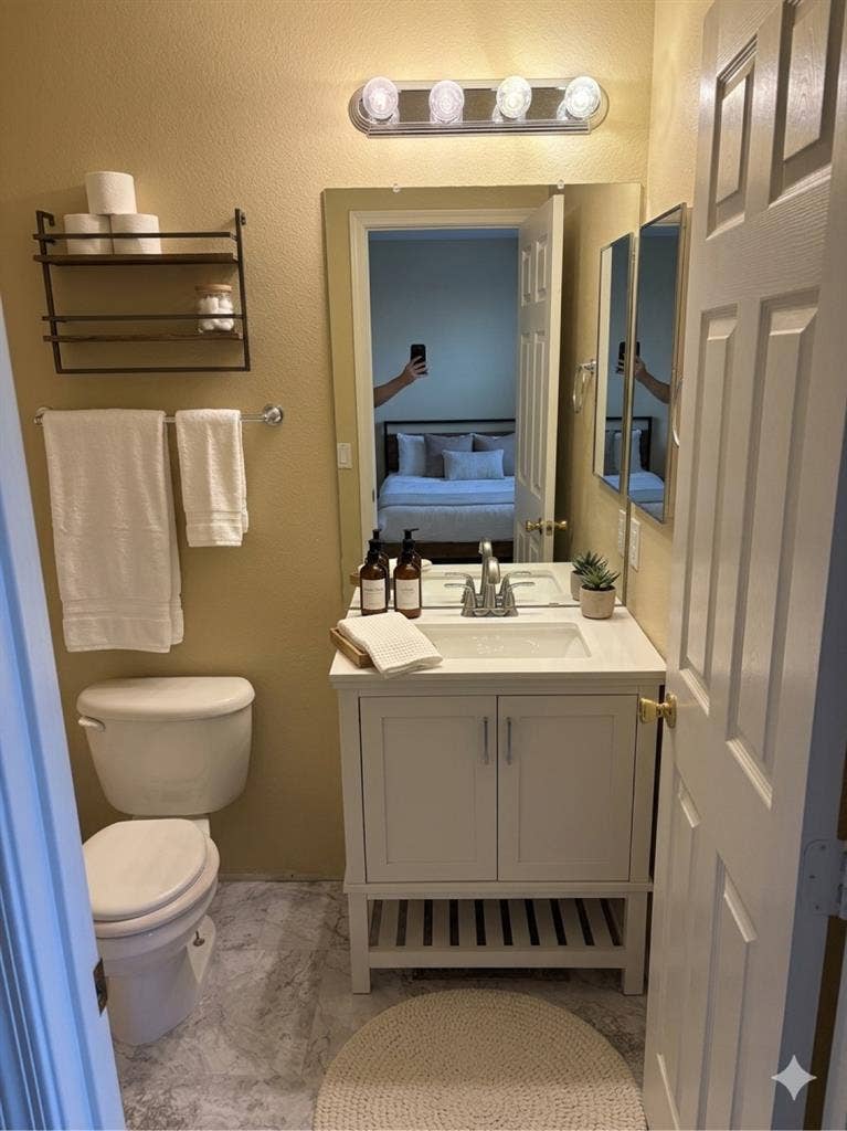 2 Bed (Master) + 2 Bath + loft