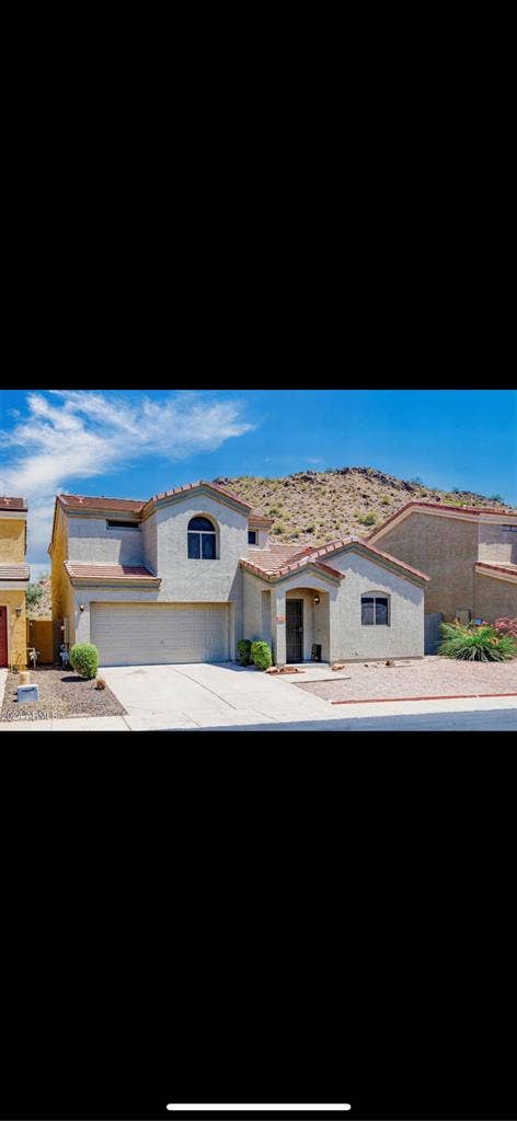 2 Bed (Master) + 2 Bath + loft