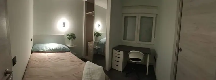 Private room with en-suite bathroom