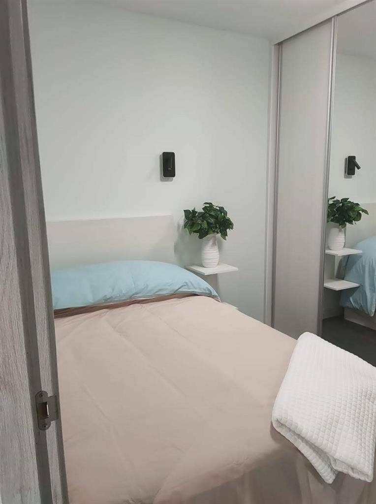 Private room with en-suite bathroom