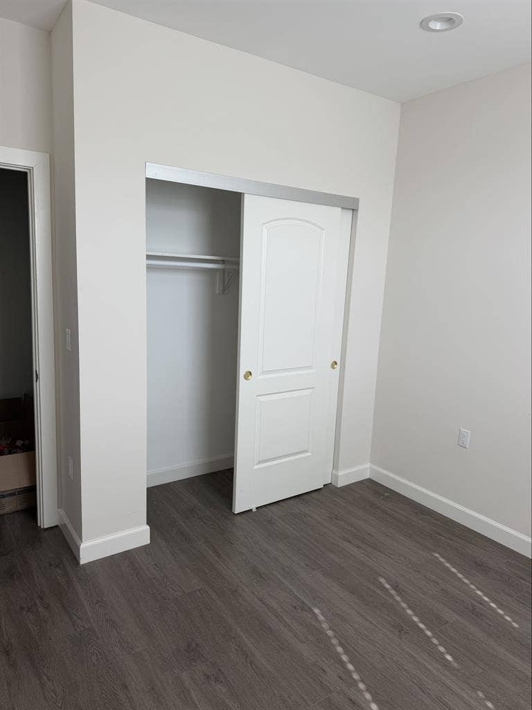 Room for rent $1100 all included