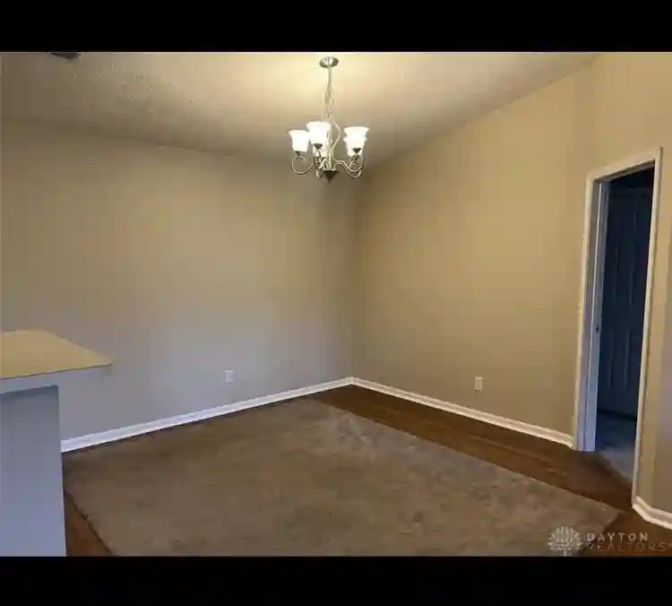 Condo room available!!