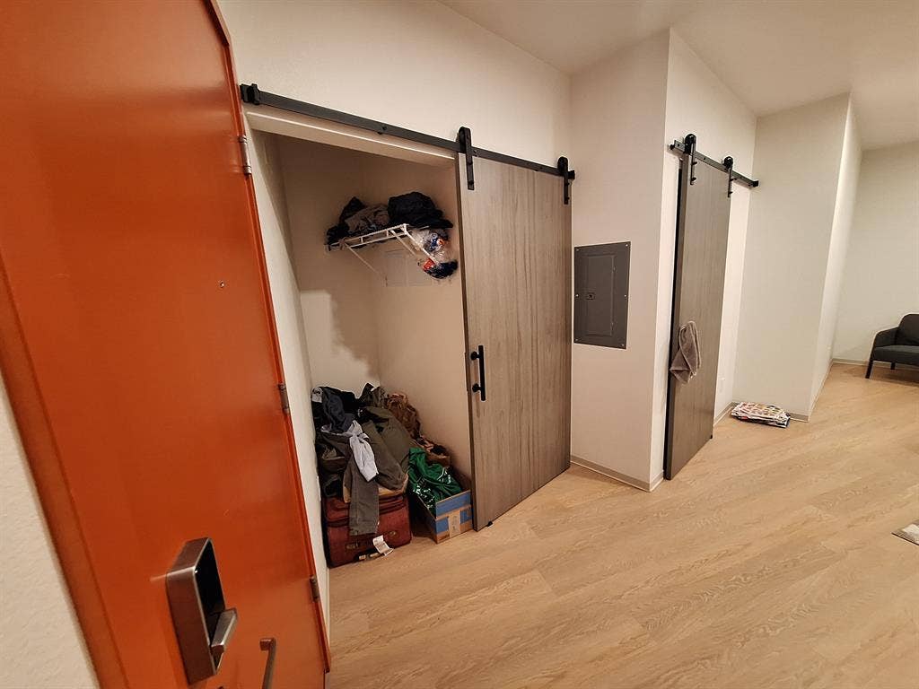 Studio 1 Bath Apartment