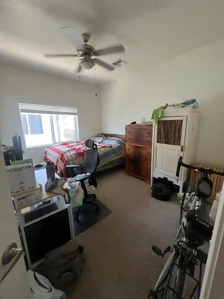 Looking for 1 more Roommate