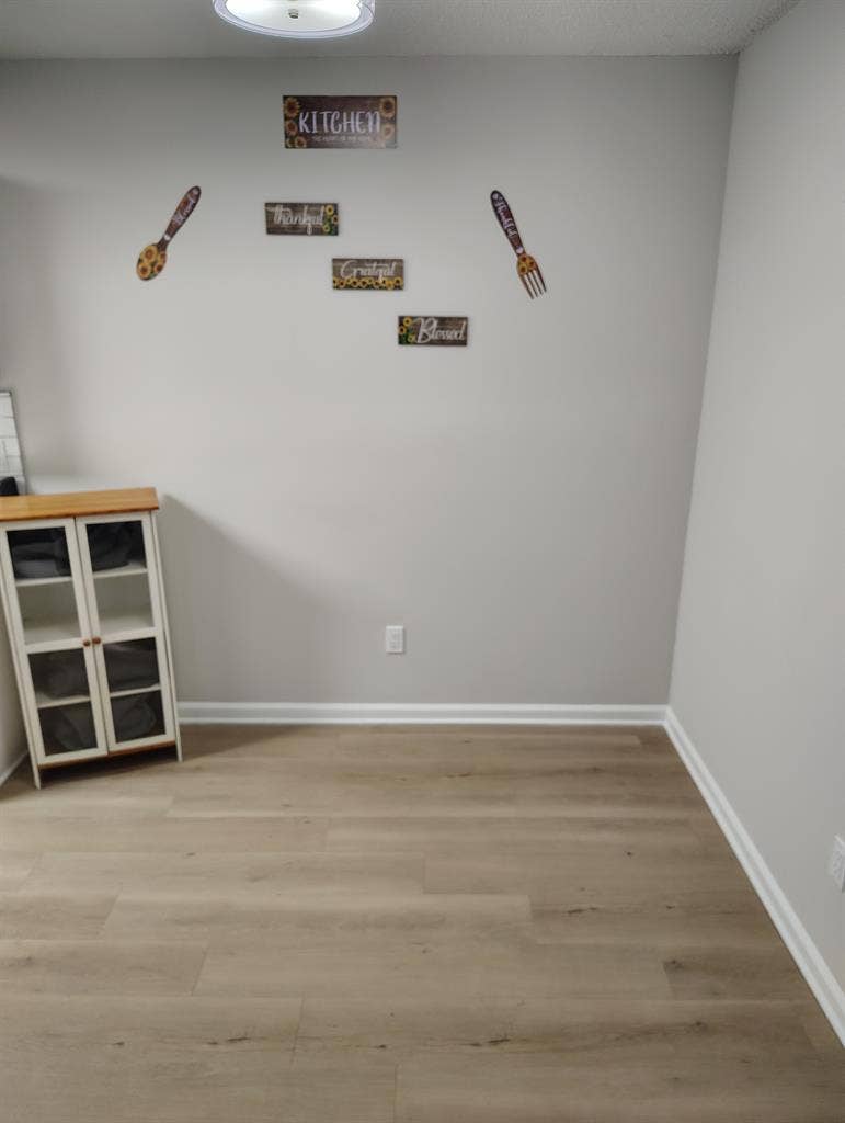 Looking for a roommate