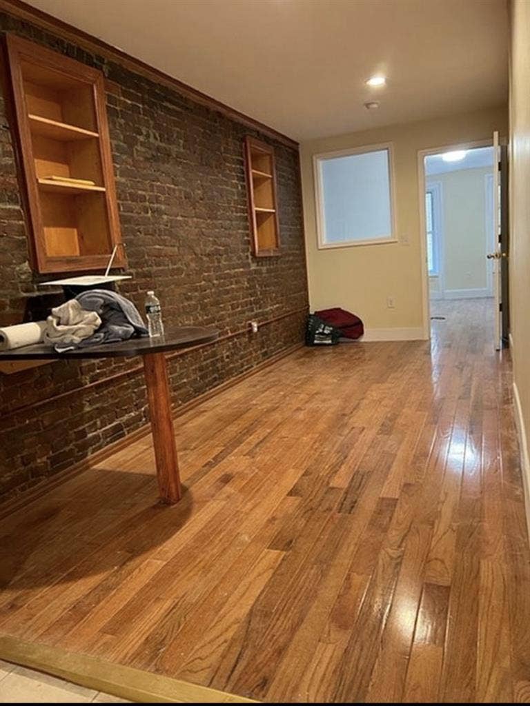 Manhattan Room Available for Sublet