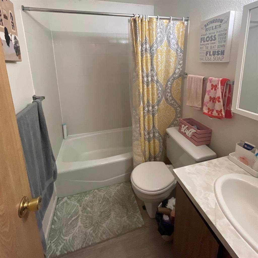 One bed room open