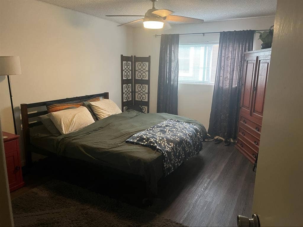 Long Beach Room 4 Rent