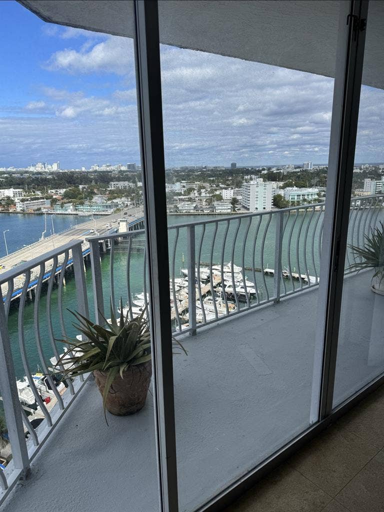 Great room in north bay village