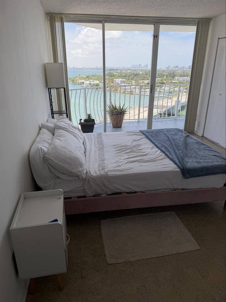Great room in north bay village