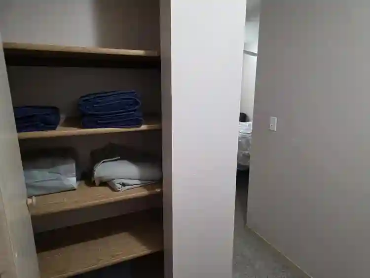 Furnished Room/Quiet Neighborhood