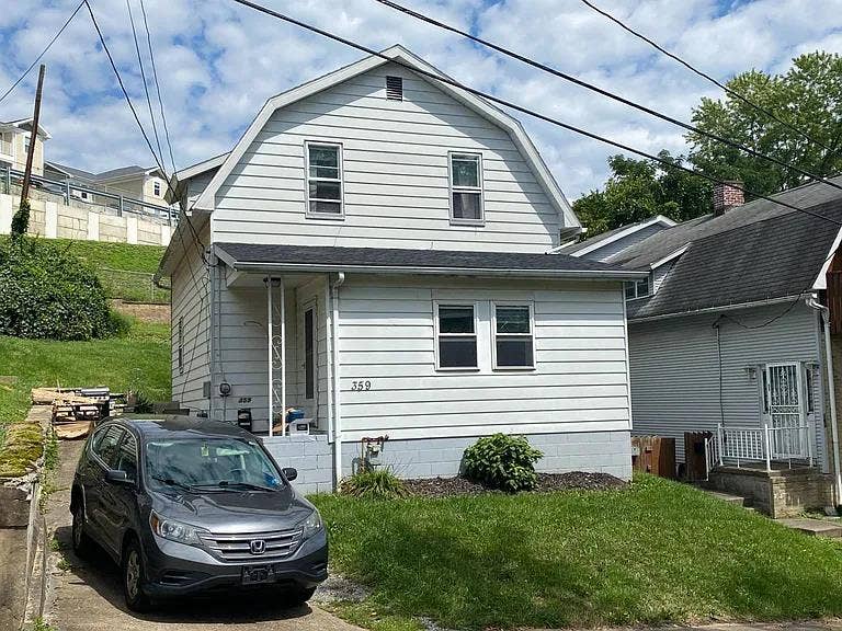 Looking for roomates