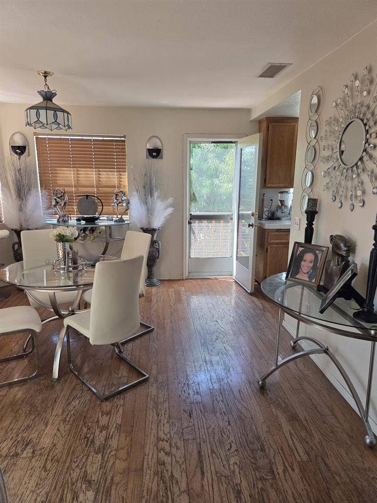 Nice furnished room on private st.