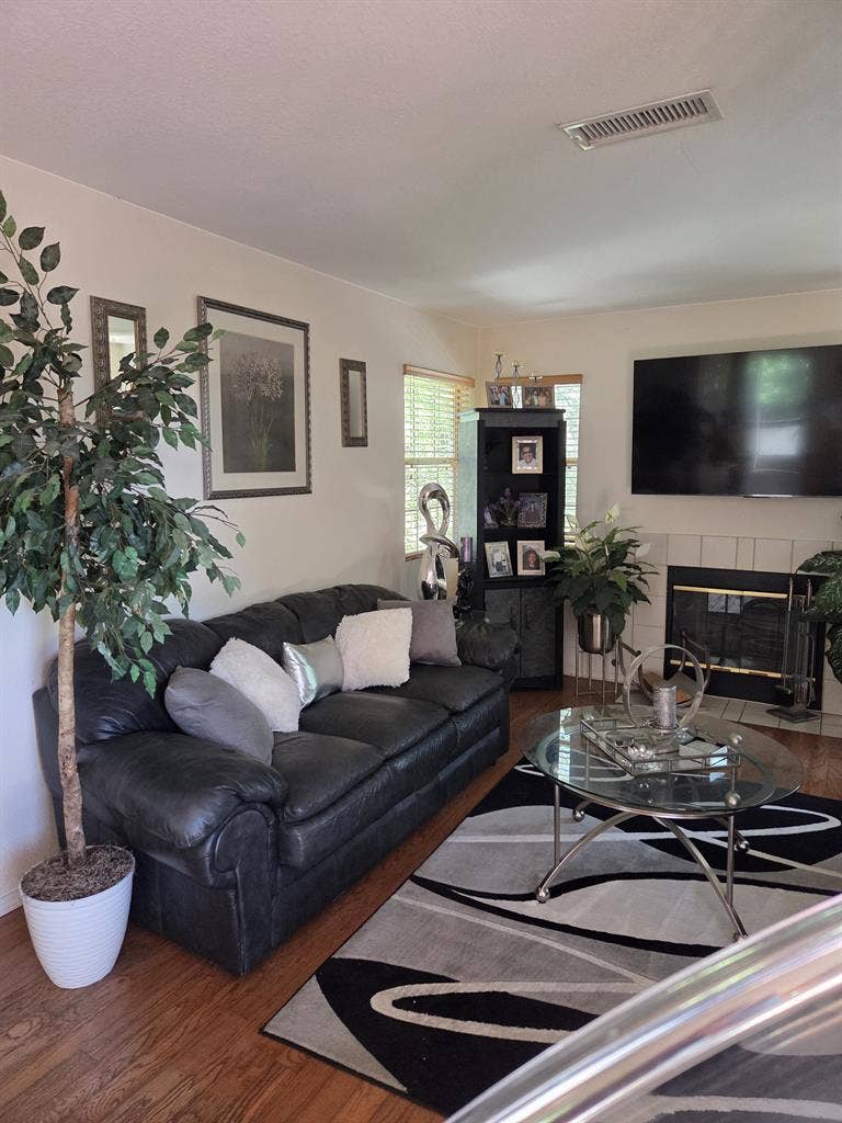 Nice furnished room on private st.