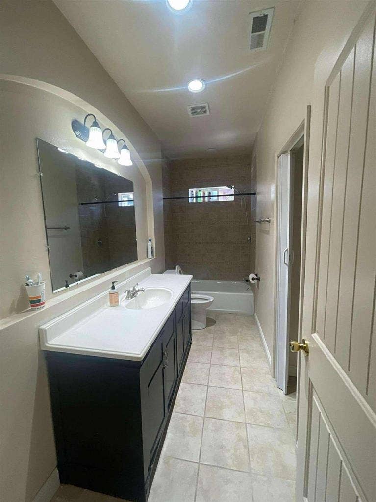 Private room shared bath
