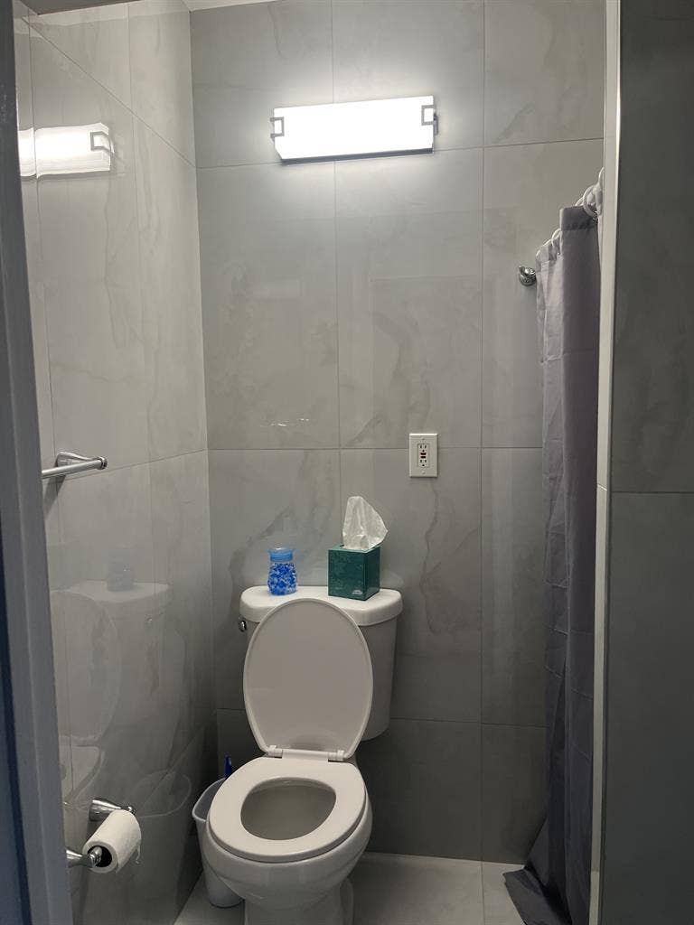 Beautiful CLEAN Efficiency for Rent