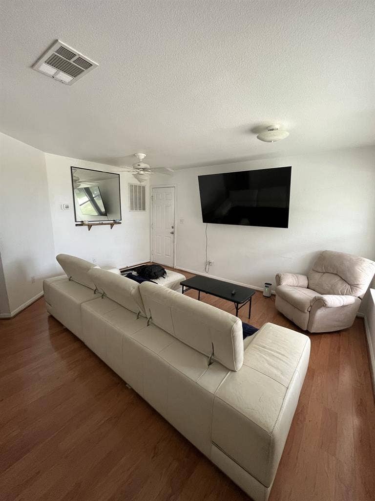 Private Room - 2 Bedroom Duplex