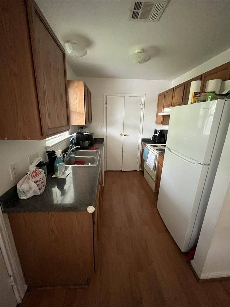 Private Room - 2 Bedroom Duplex