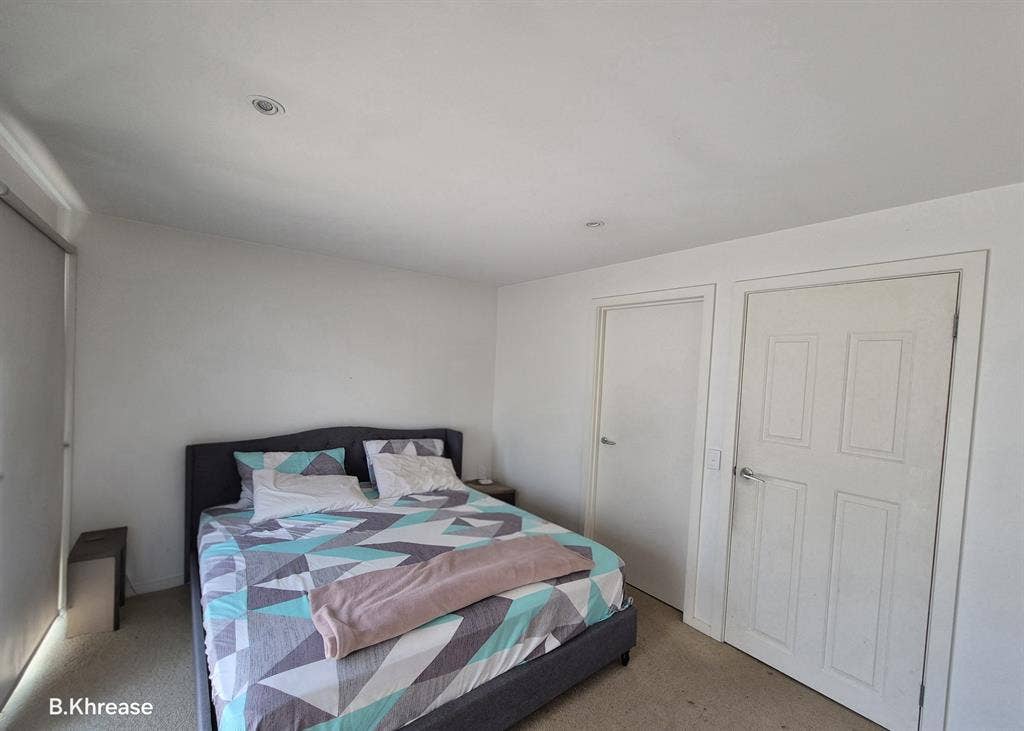 A furnished room for rent