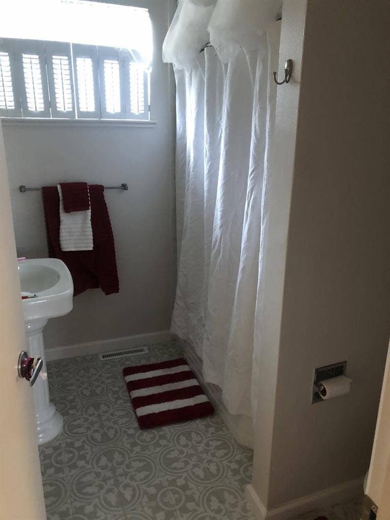 Private room in desirable area