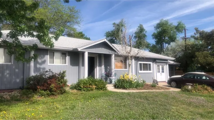 Private room in desirable area