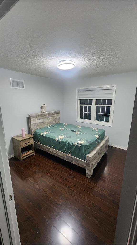 Private bedroom near Mt pleasant go