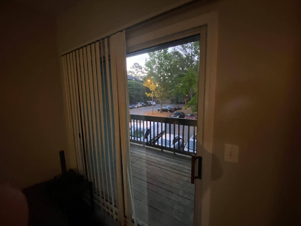 Looking for chill artsy roommate