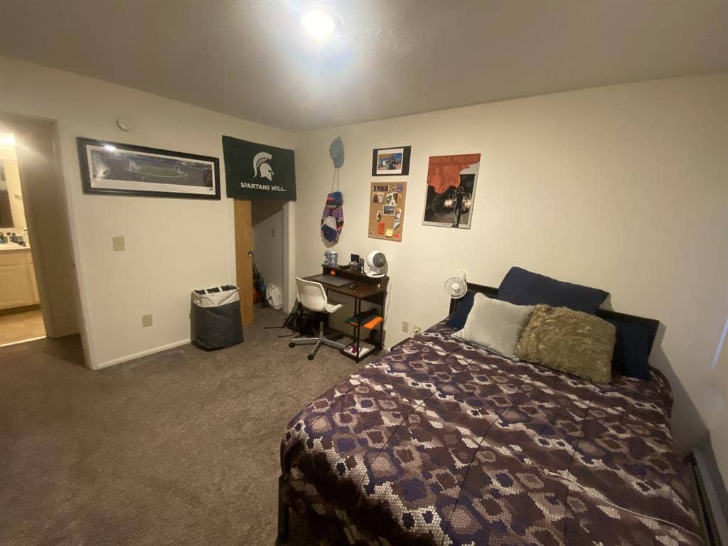 Summer Sublease Cedar Village Apts.