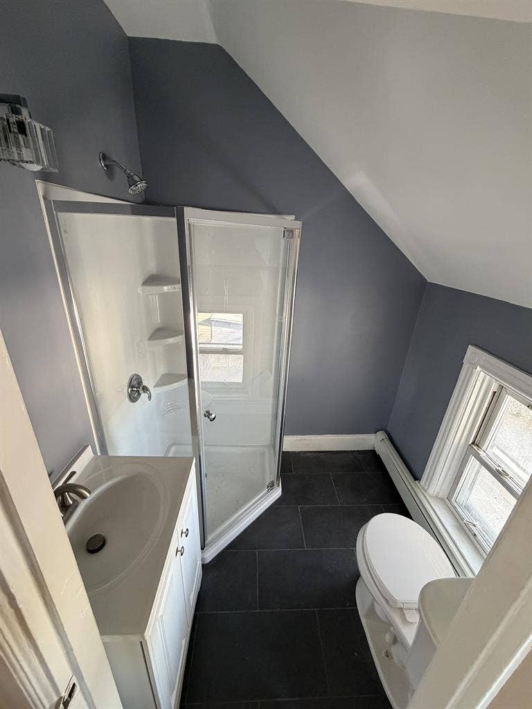 Recently renovated 3BR 1 Bath