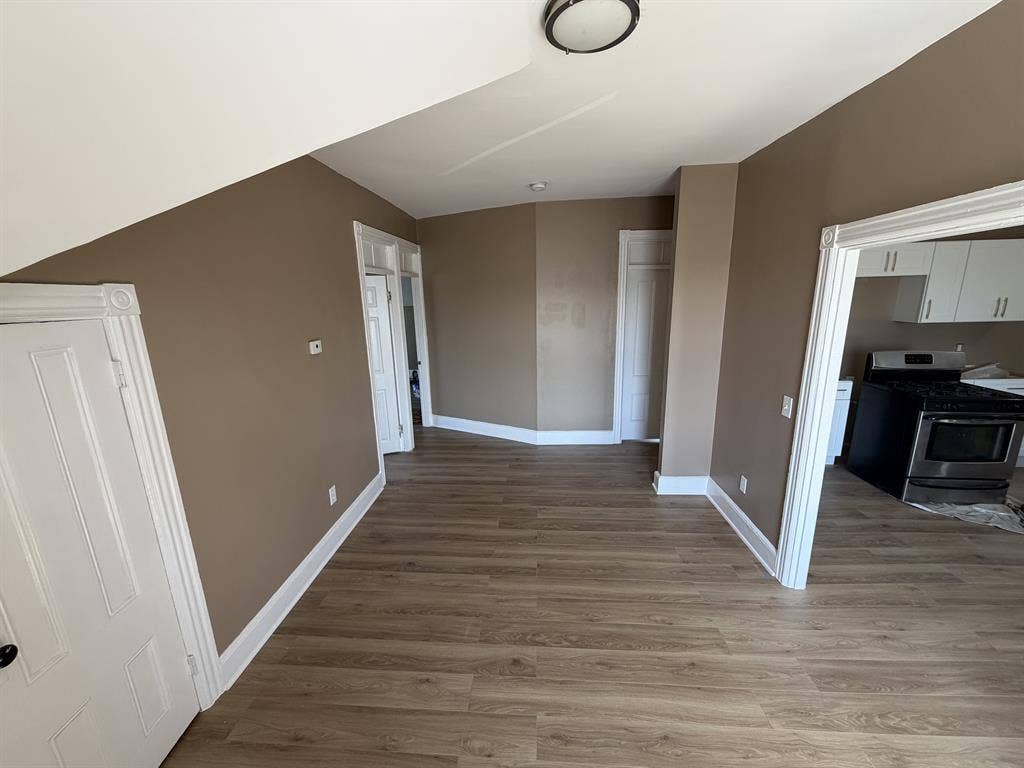 Recently renovated 3BR 1 Bath