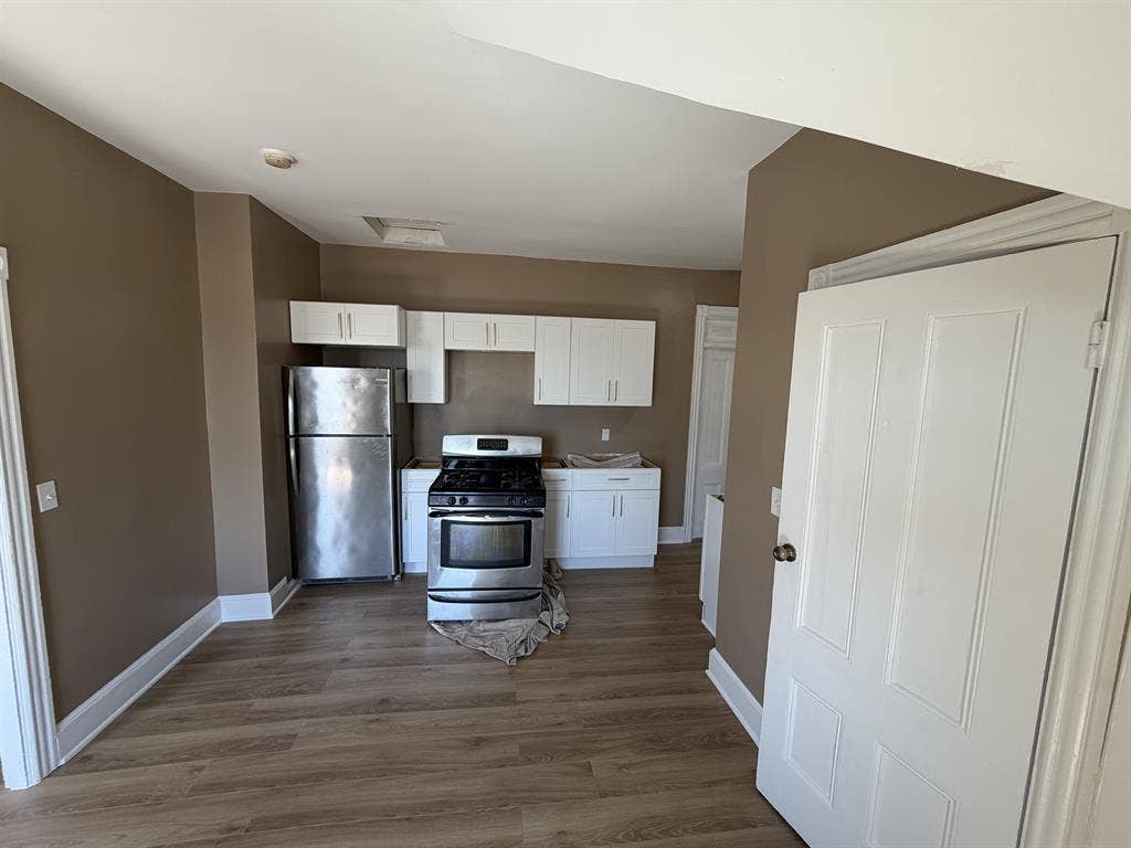 Recently renovated 3BR 1 Bath