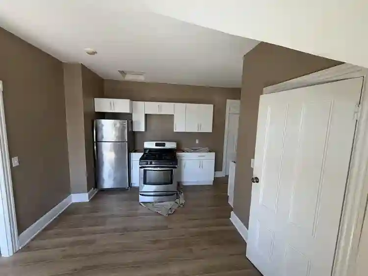 Recently renovated 3BR 1 Bath