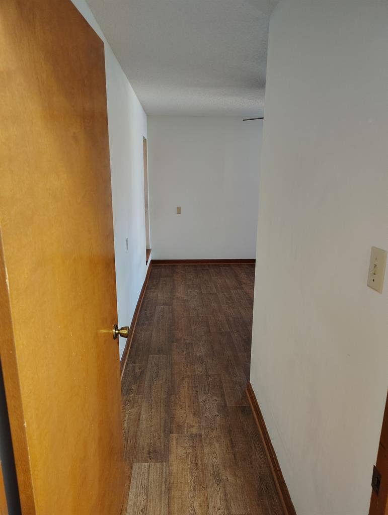 1 room for rent