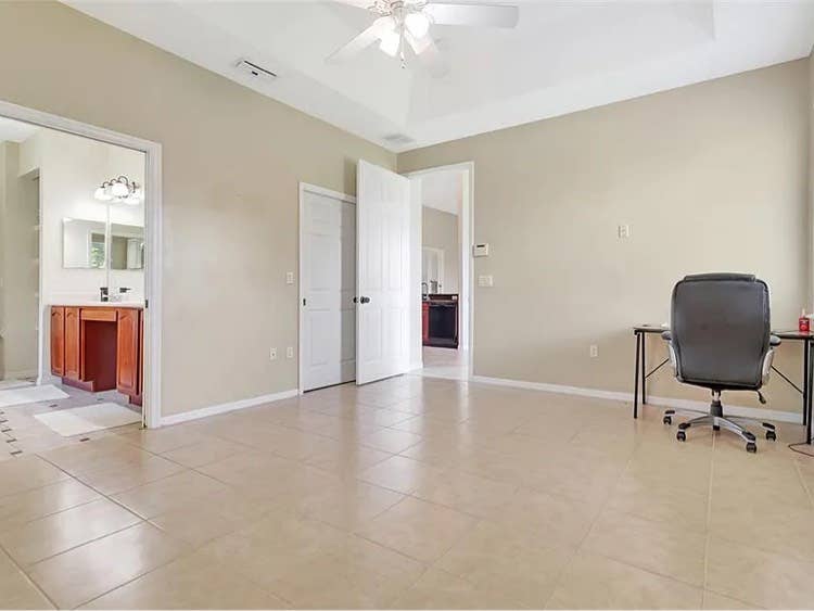 Master suite Clermont June 15th