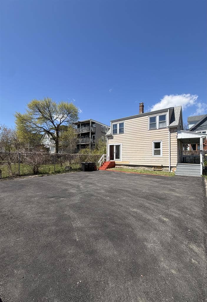 Furnished Multi-Room Home
