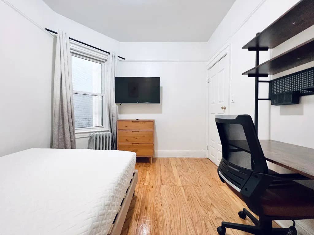 Room for Student or Professional