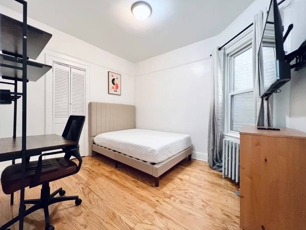 Room for Student or Professional