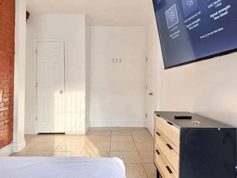 Room for Student or Professional