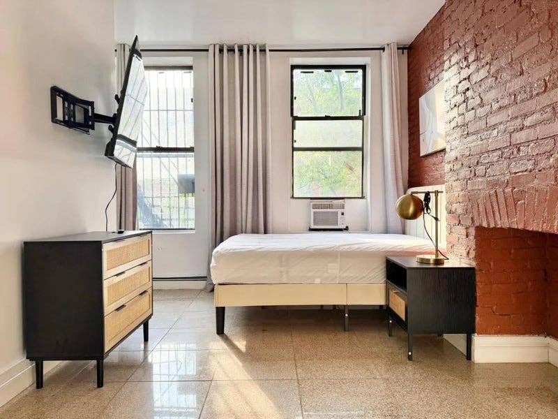 Room for Student or Professional