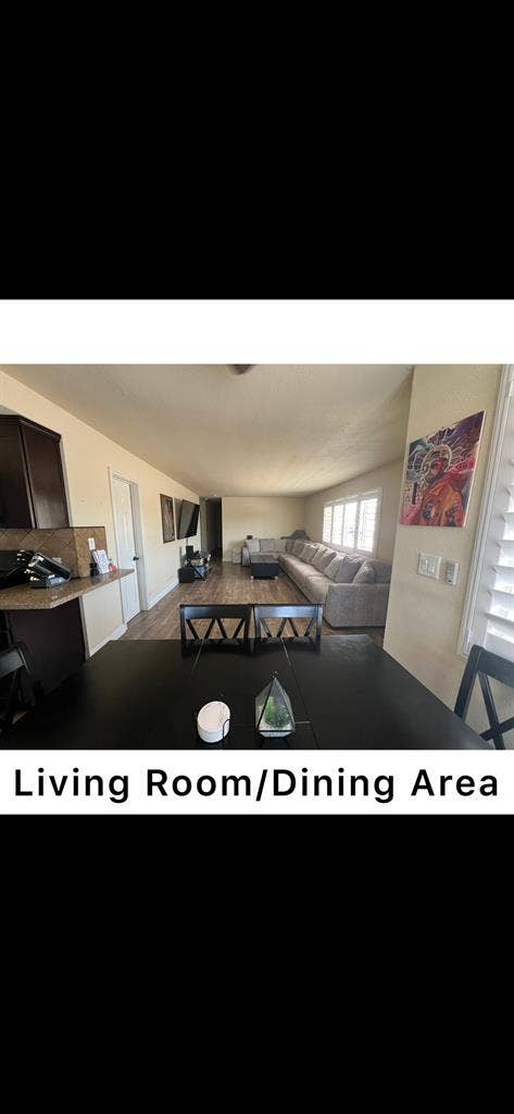 Vista: Room #1 Available Now