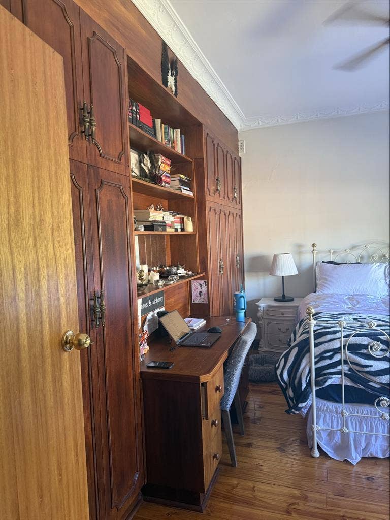 Private Room in Richmond