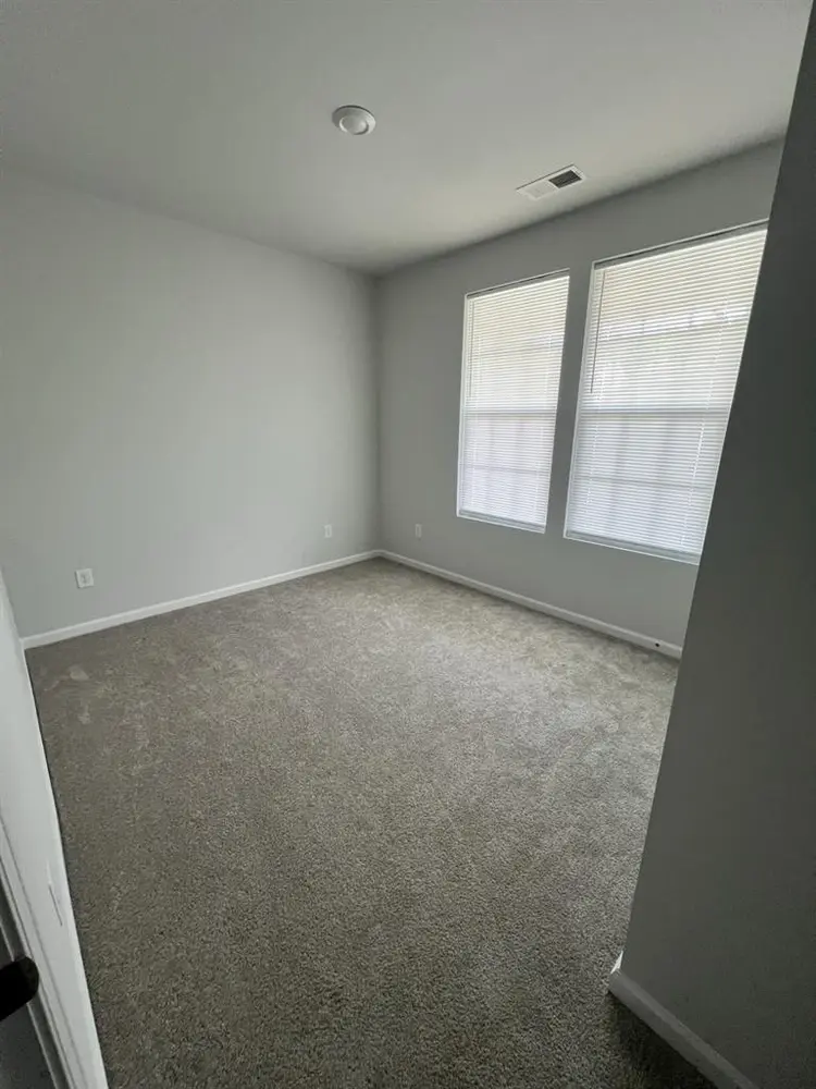 Room for rent!