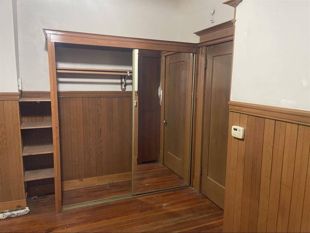 Looking for a 3rd Roomate (midtown