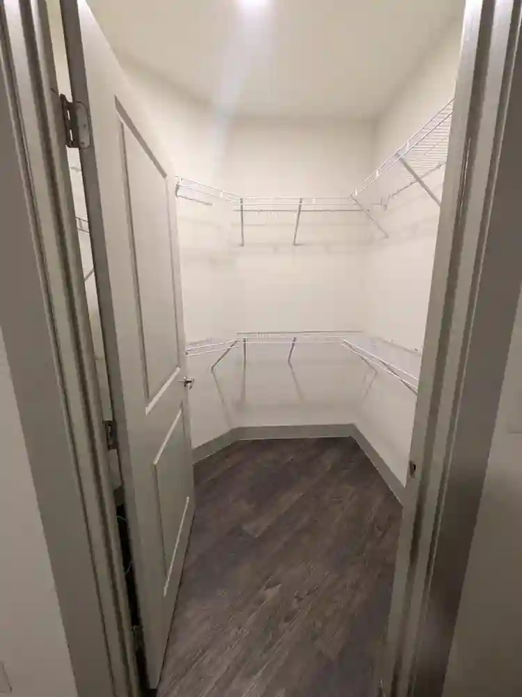3 Bed 2 Bath Modern Apartment