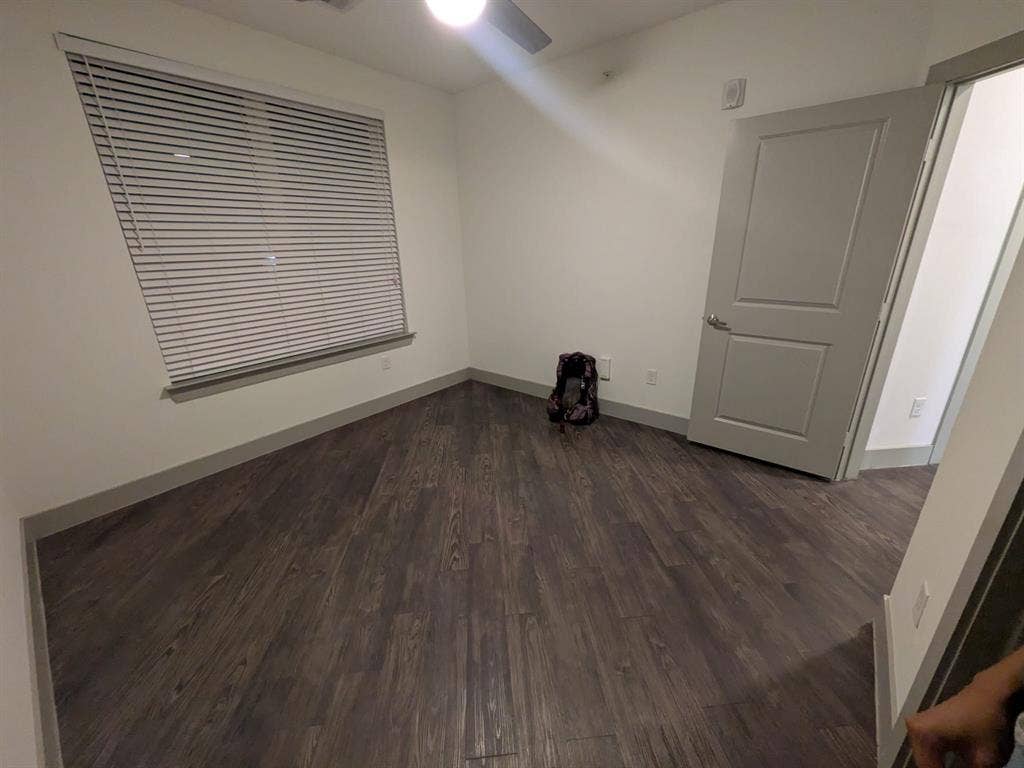 3 Bed 2 Bath Modern Apartment