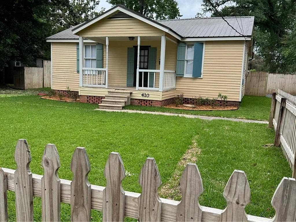 2 bed 2 Bath Family home