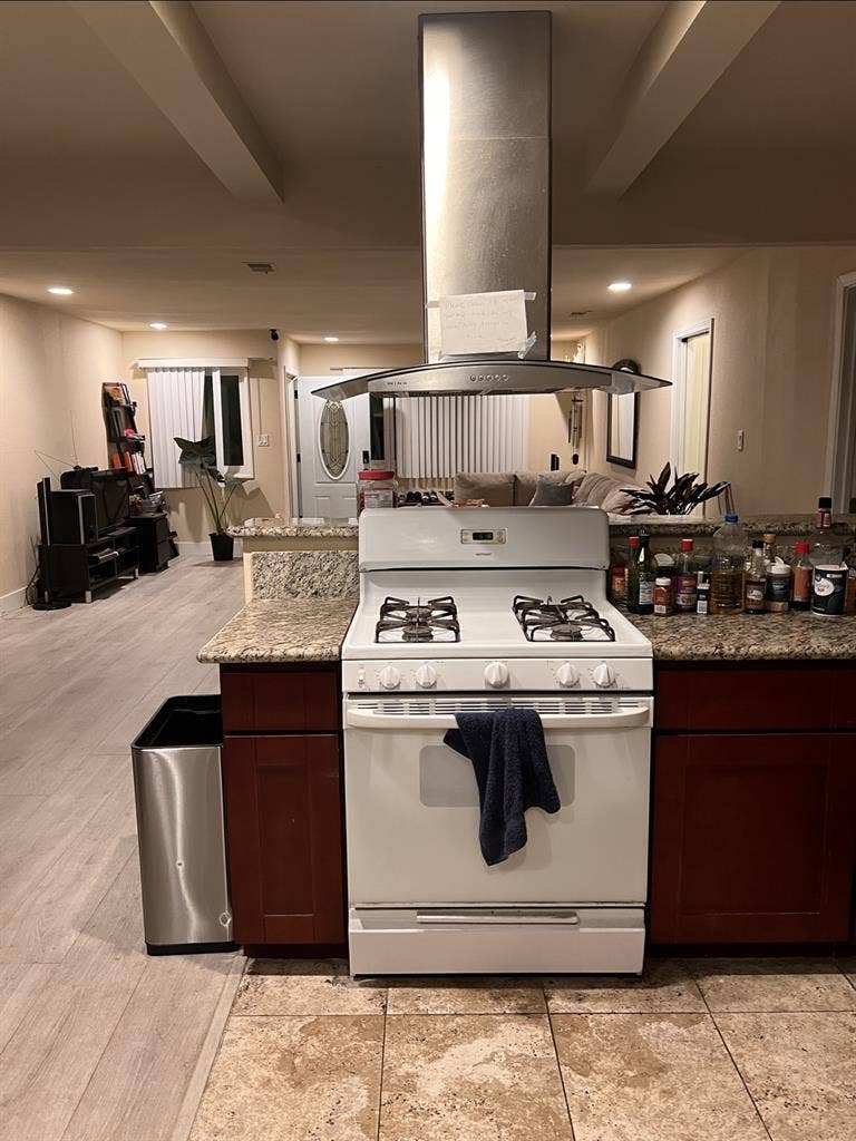 Private bed&bath in Anaheim