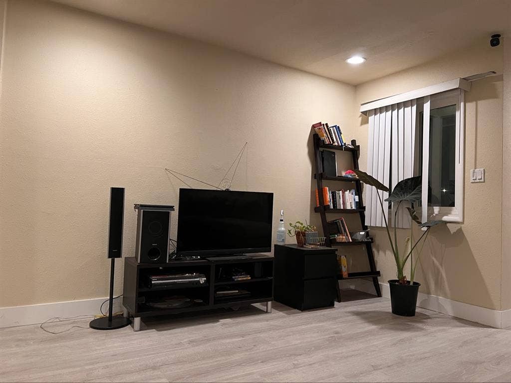 Private bed&bath in Anaheim
